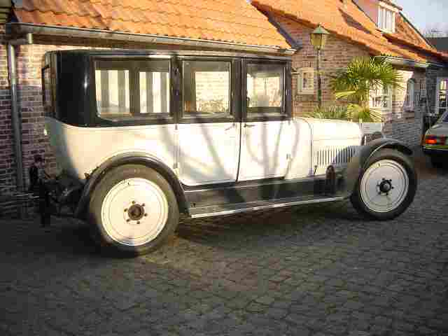 22_690-mari-uden (5).jpg - 20080 Bytes